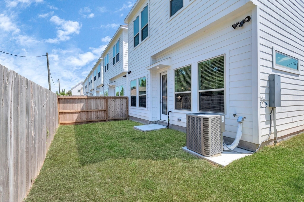 305 Queen Sude Lane - Photo 36