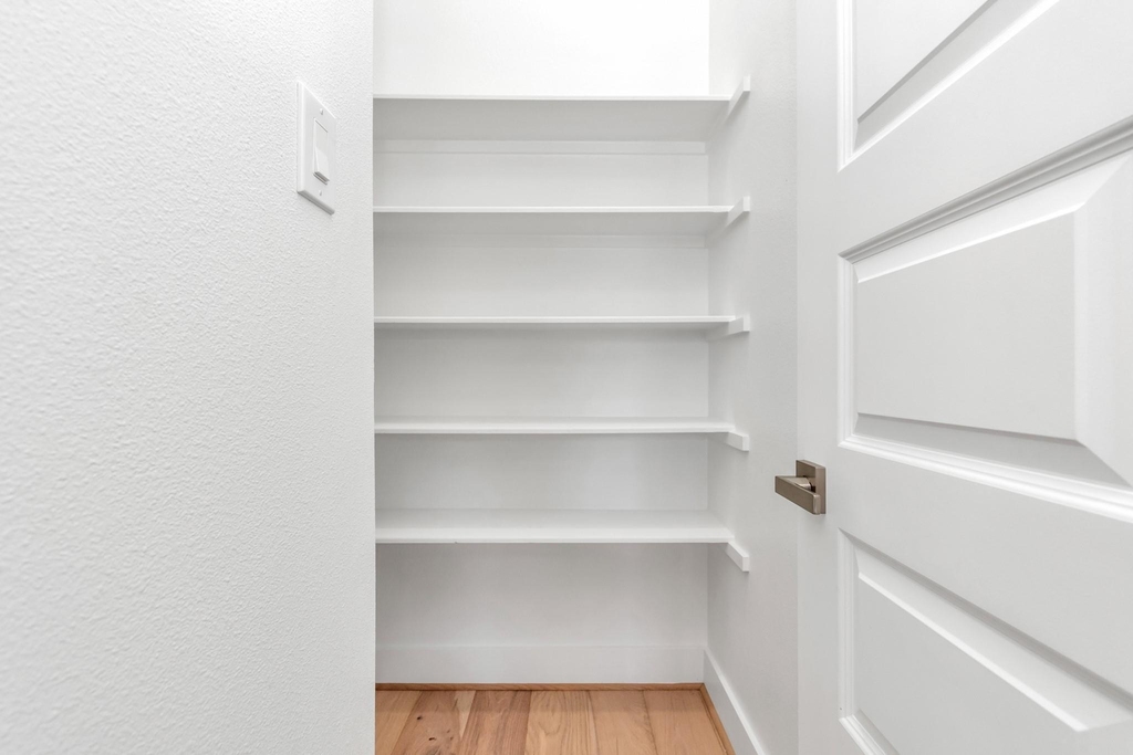 305 Queen Sude Lane - Photo 13