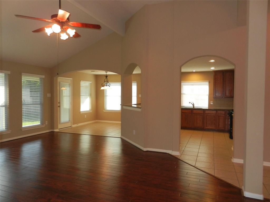 7810 Foster Brook Lane - Photo 8