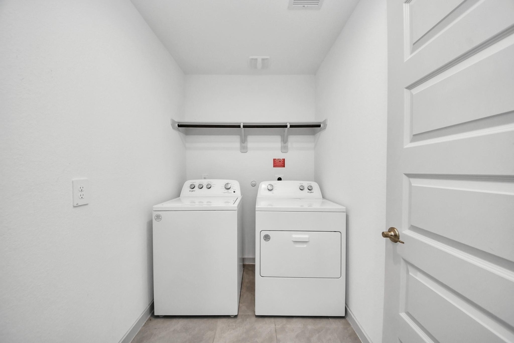 29402 Hoelzen Hollow Drive - Photo 18
