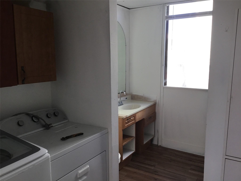 1404 E Bayshore Drive - Photo 6