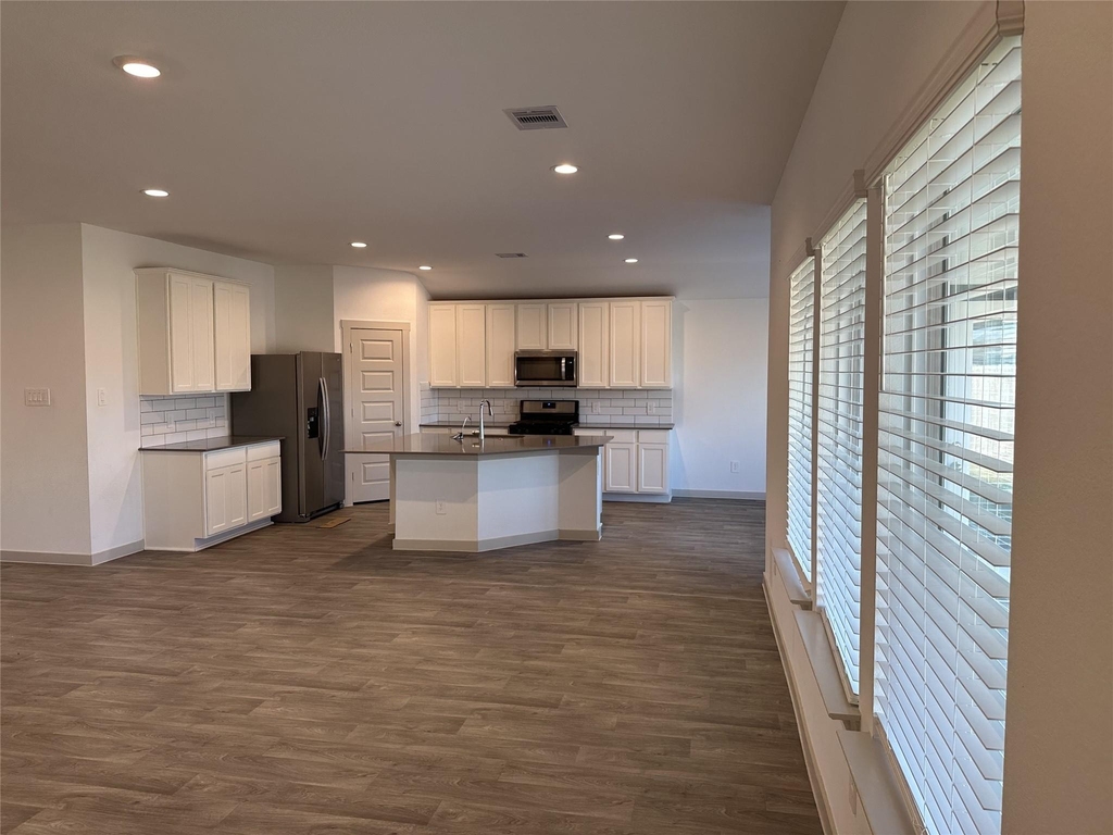 6918 Dell Vista Drive - Photo 3