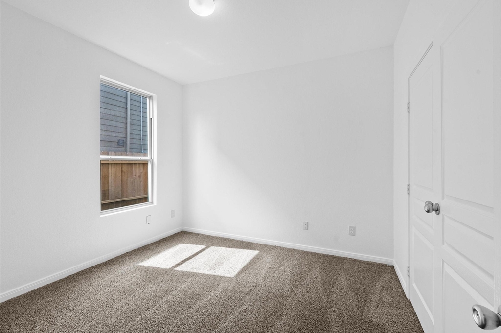 6755 Cortenridge Lane - Photo 5