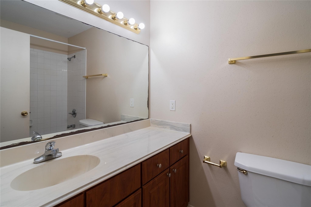 3300 Pebblebrook Drive - Photo 19