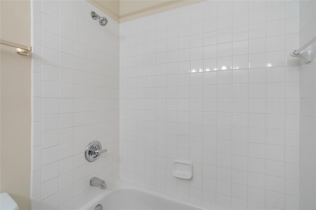 3300 Pebblebrook Drive - Photo 20