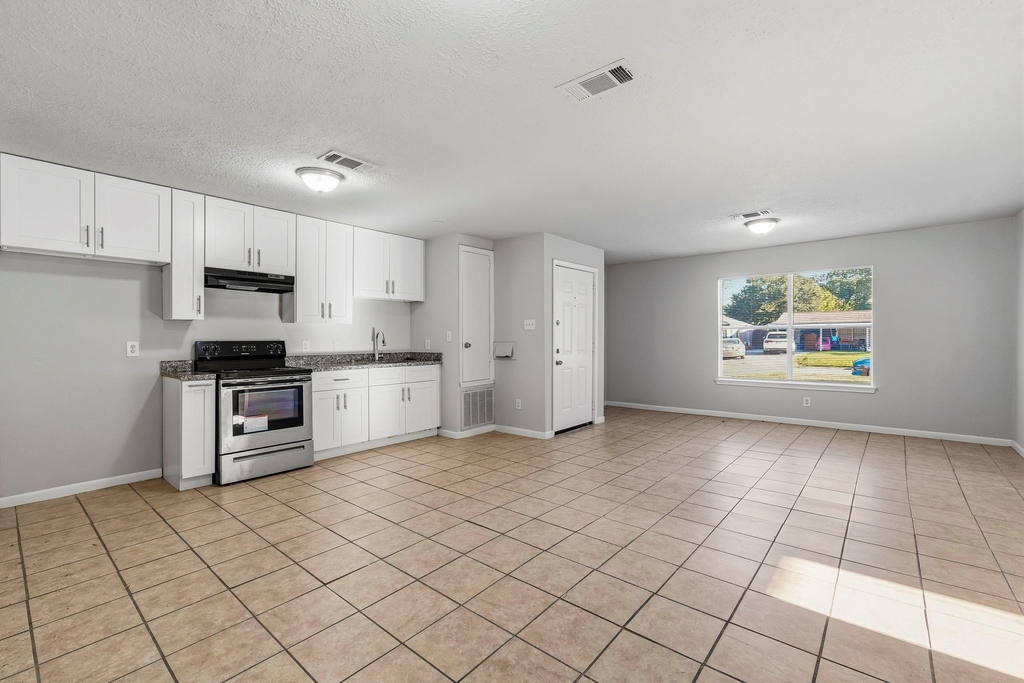 5418 Ridgeway Drive - Photo 8