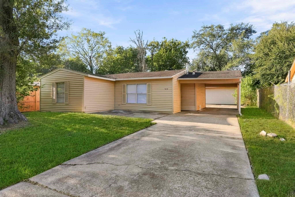 5418 Ridgeway Drive - Photo 1