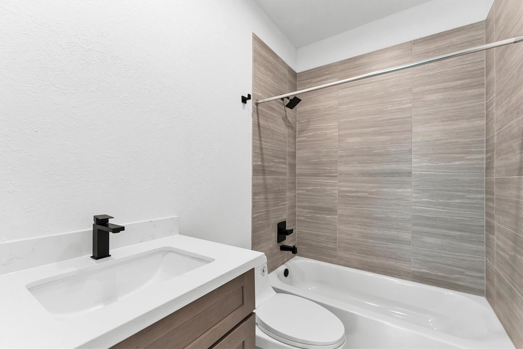 13405 Raintree Drive - Photo 33