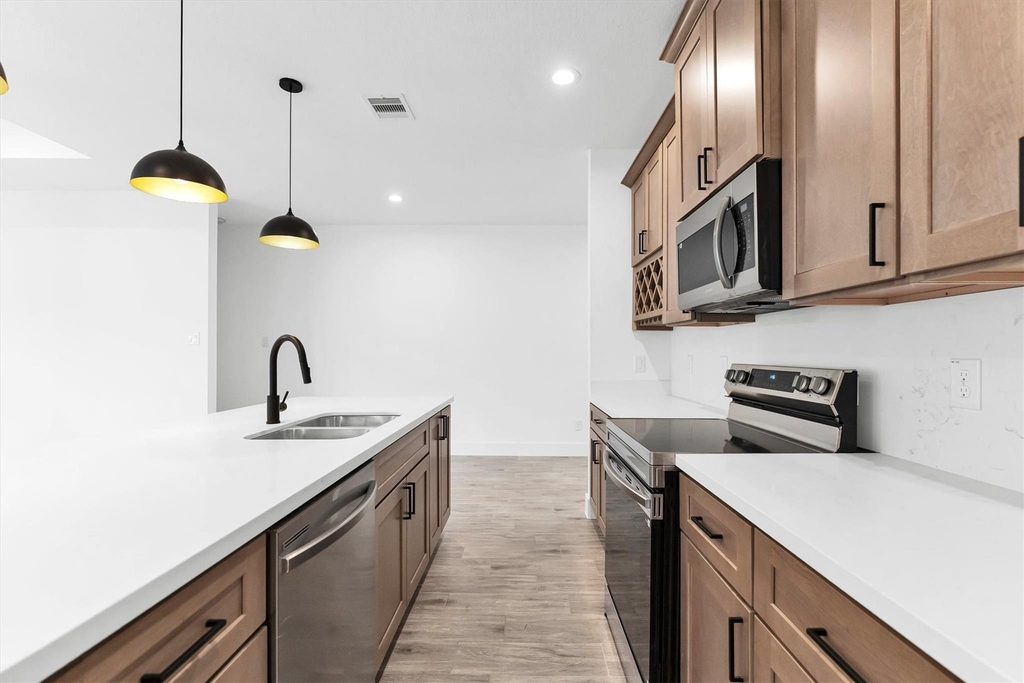 13405 Raintree Drive - Photo 21