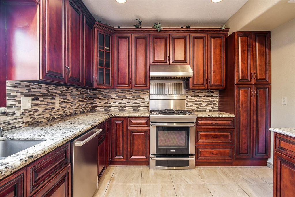 8602 Oakford Drive - Photo 7