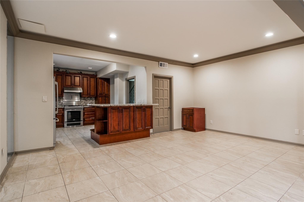 8602 Oakford Drive - Photo 14