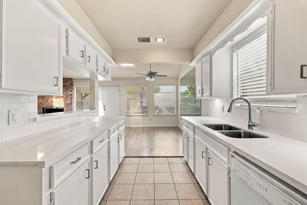 9855 Sagebud Lane - Photo 0