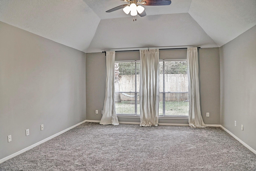 1925 Florida Drive - Photo 12