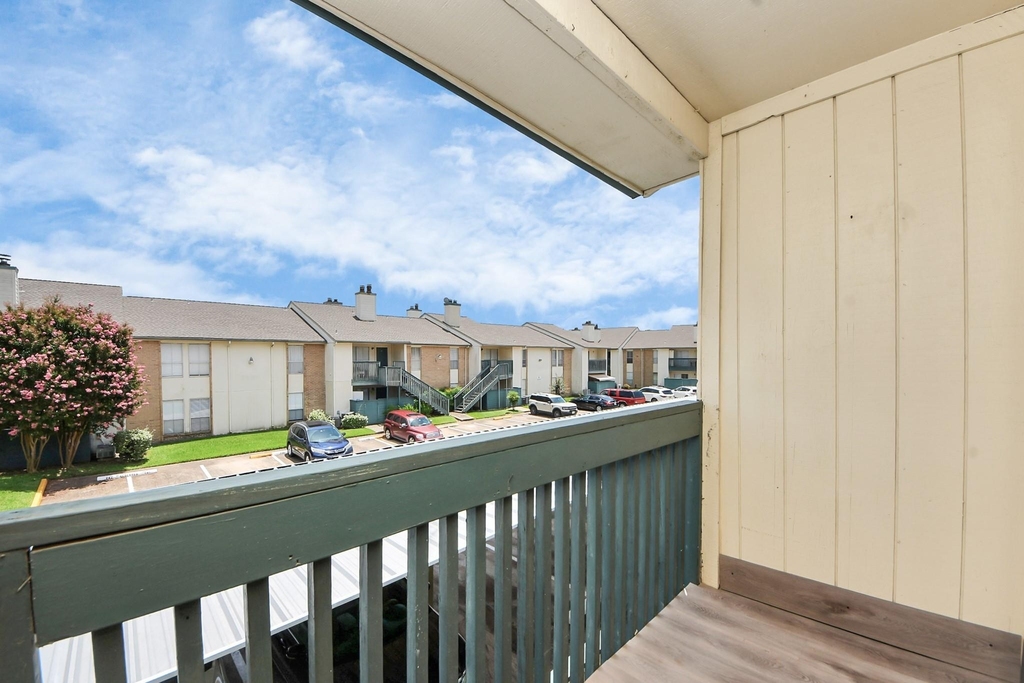 250 El Dorado Boulevard - Photo 16