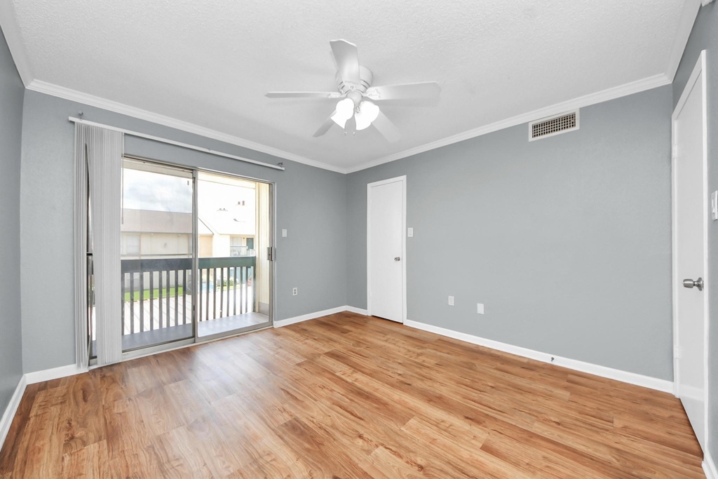 250 El Dorado Boulevard - Photo 18
