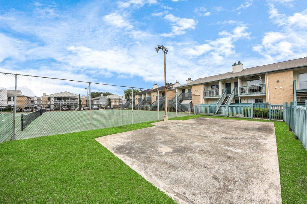 250 El Dorado Boulevard - Photo 10