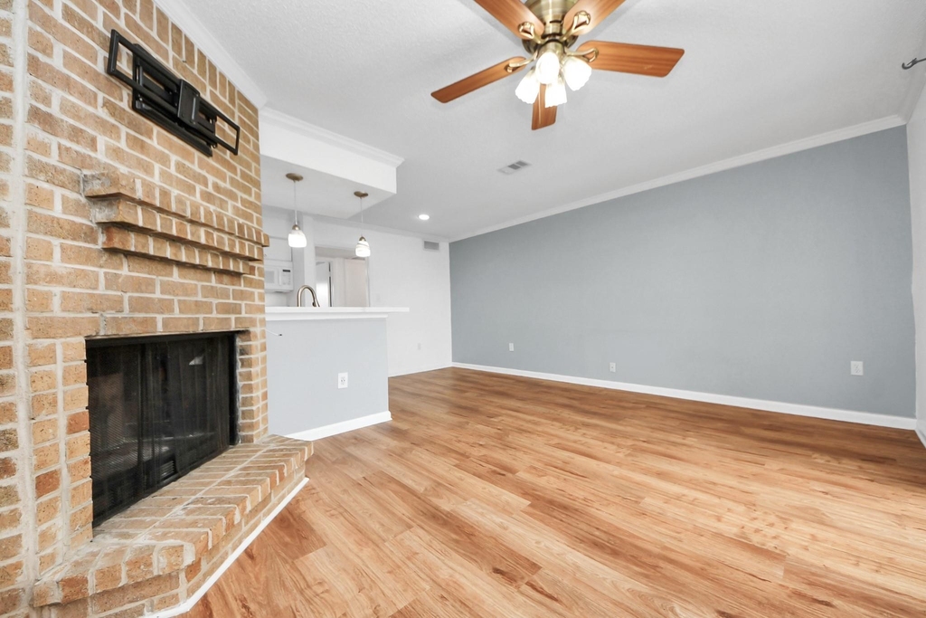 250 El Dorado Boulevard - Photo 2