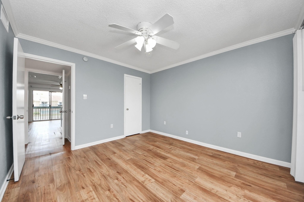 250 El Dorado Boulevard - Photo 20