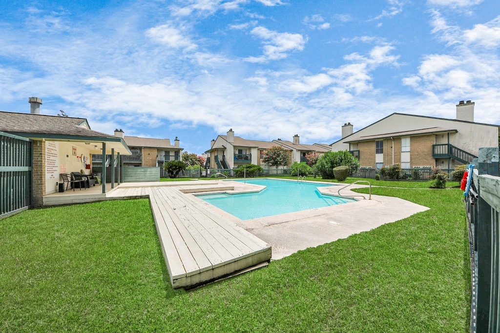 250 El Dorado Boulevard - Photo 30
