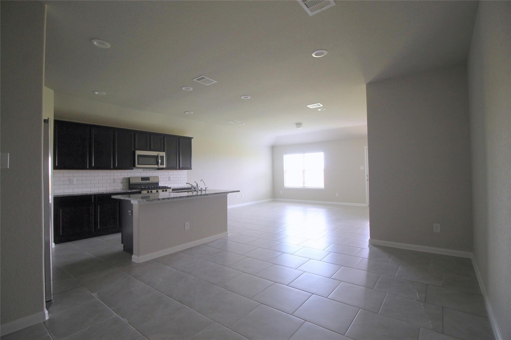 3111 Floral Park Court - Photo 2