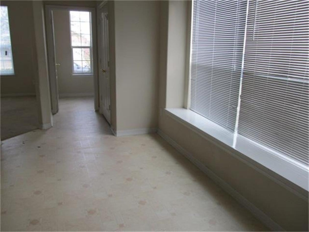 5111 Manorfield Drive - Photo 17