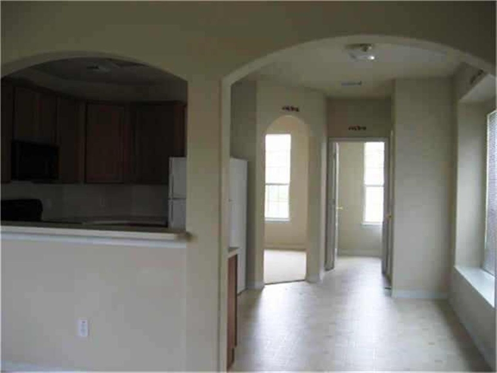 5111 Manorfield Drive - Photo 4
