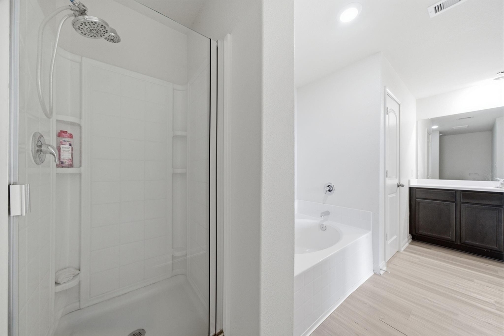 15311 Crescent Brookfield Drive - Photo 11