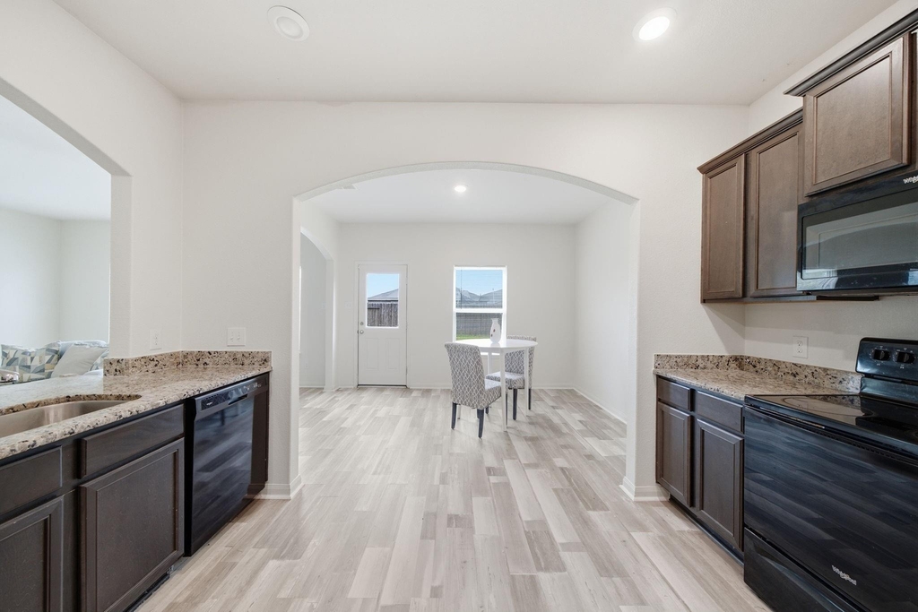 15311 Crescent Brookfield Drive - Photo 5