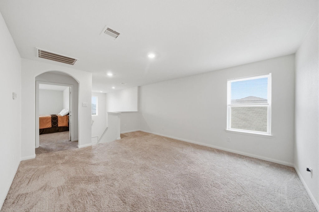 15311 Crescent Brookfield Drive - Photo 8