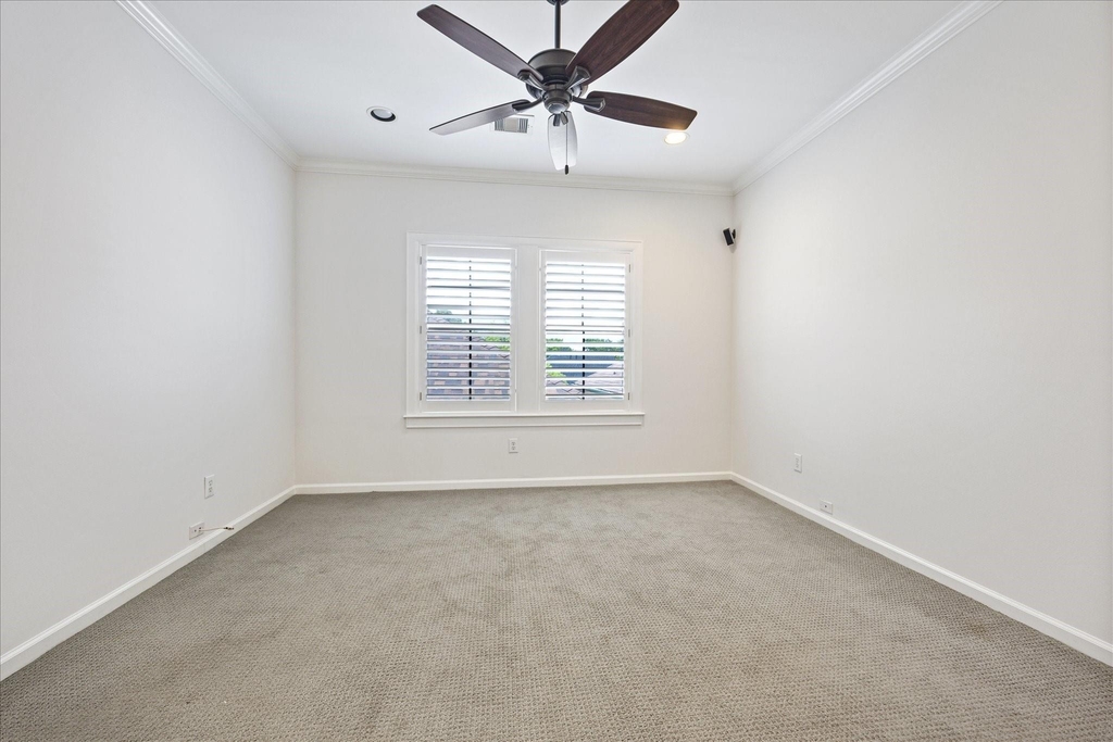 2215 Nantucket Drive - Photo 18