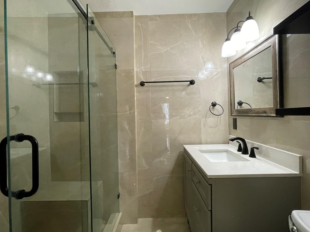 2600 Bellefontaine Street - Photo 9