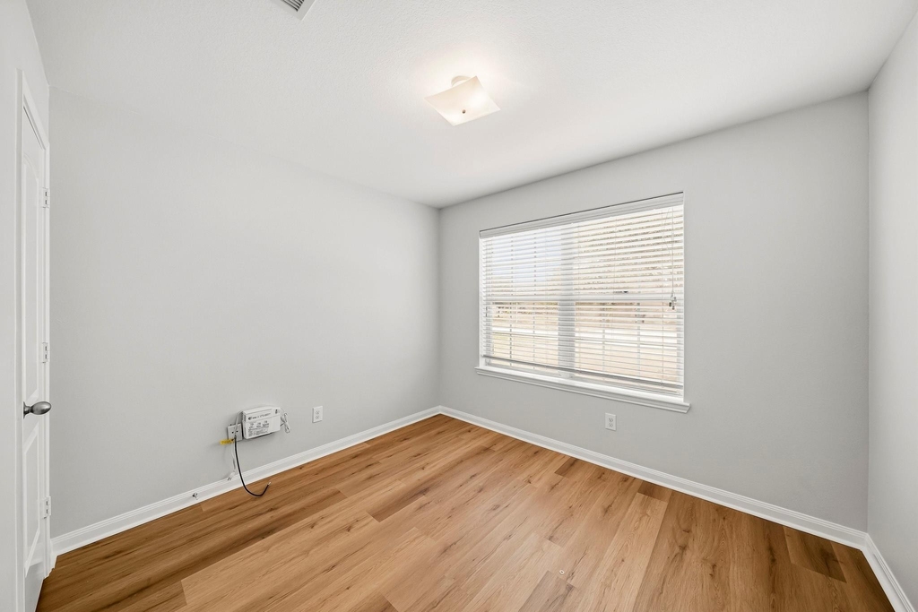 7203 Montclair Peak Lane - Photo 10