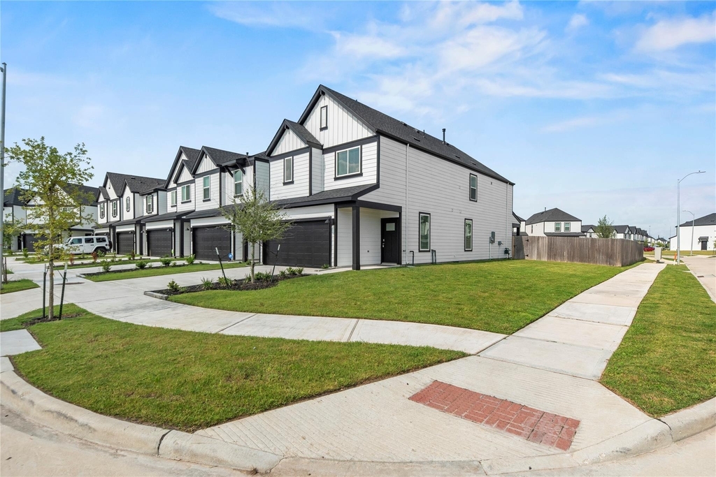 12302 Greenwood Gate Drive - Photo 1