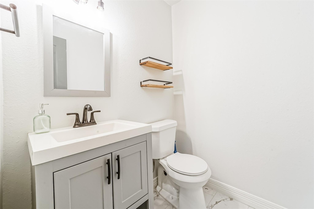 7613 Albacore Drive - Photo 9