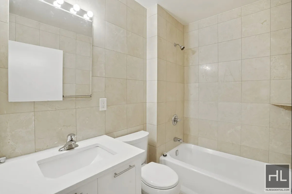 West 87th Street - Photo 5