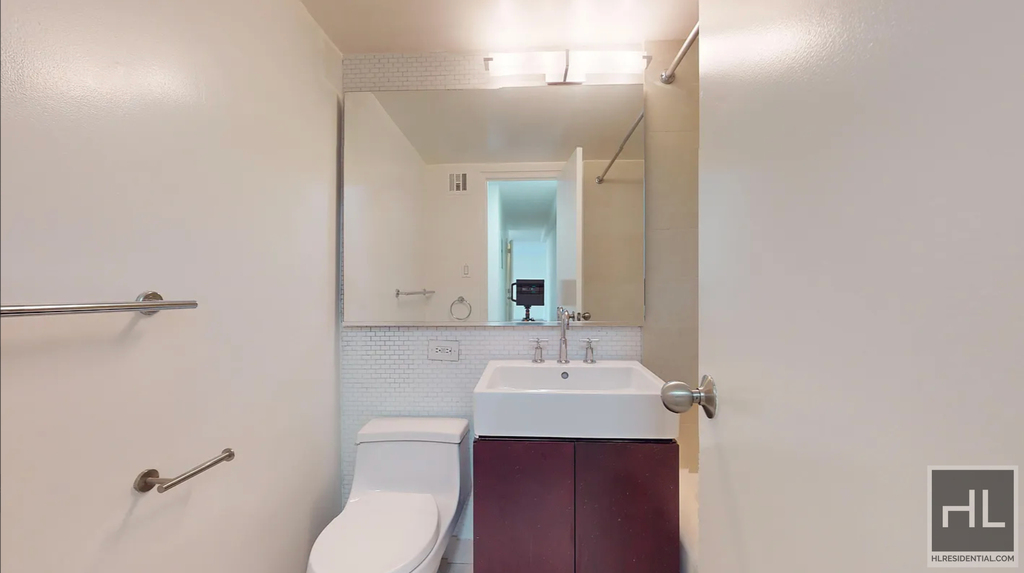 East 63 Street - Photo 10