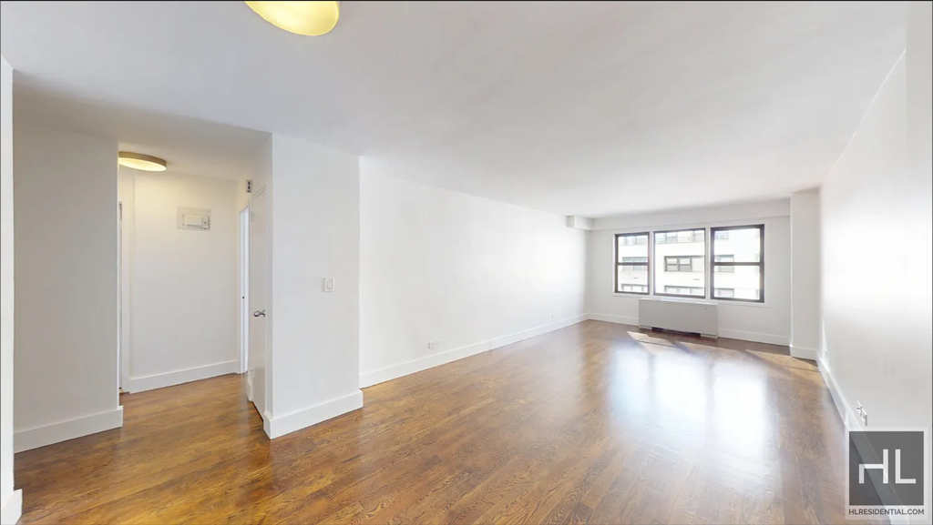 East 63 Street - Photo 3