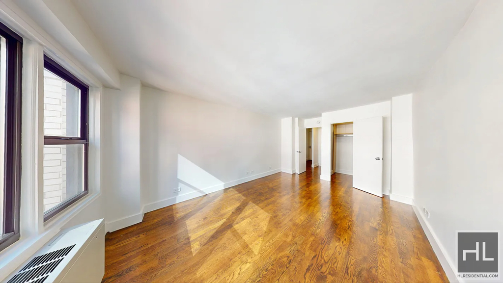 East 63 Street - Photo 6