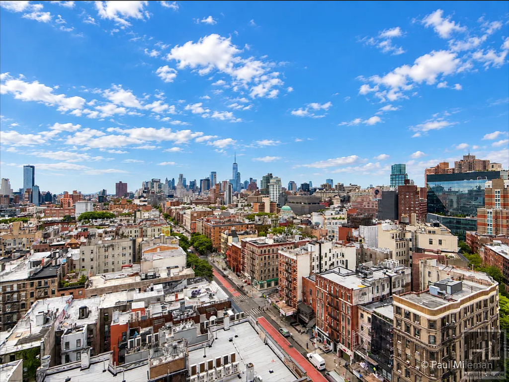 Second Avenue - Photo 10