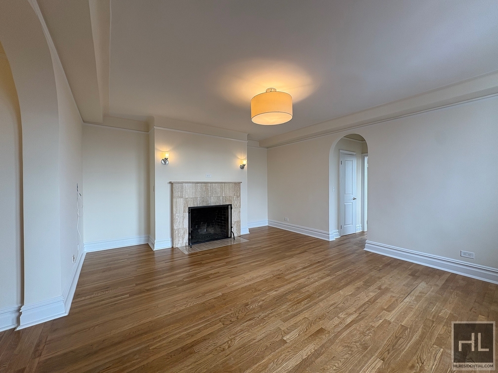 Second Avenue - Photo 5