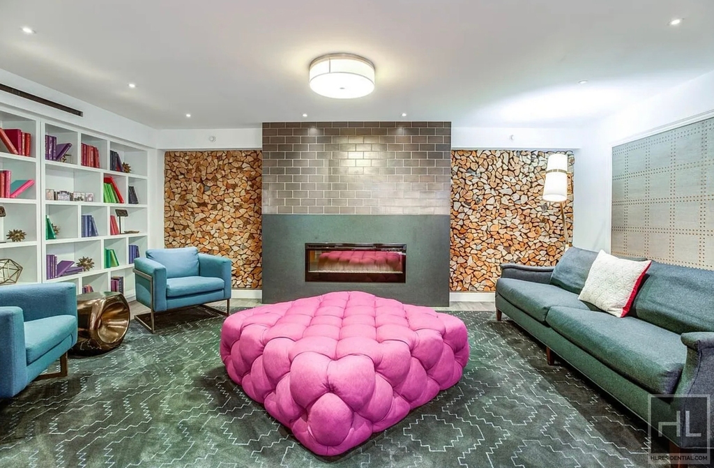 East 91st Street - Photo 12
