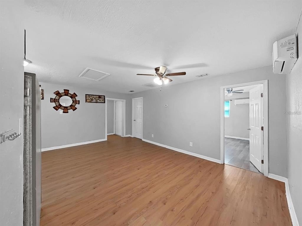 1514 E North Bay Street - Photo 3