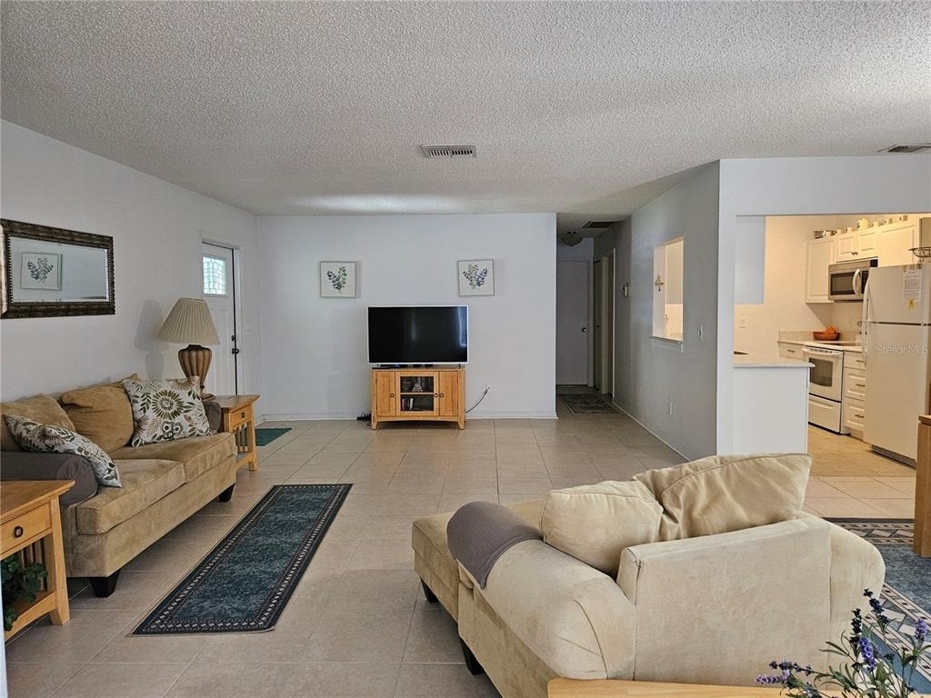 304 Grayston Place - Photo 8