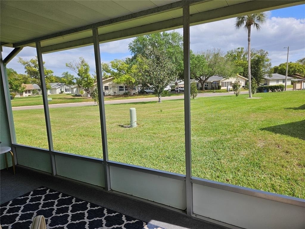 304 Grayston Place - Photo 33