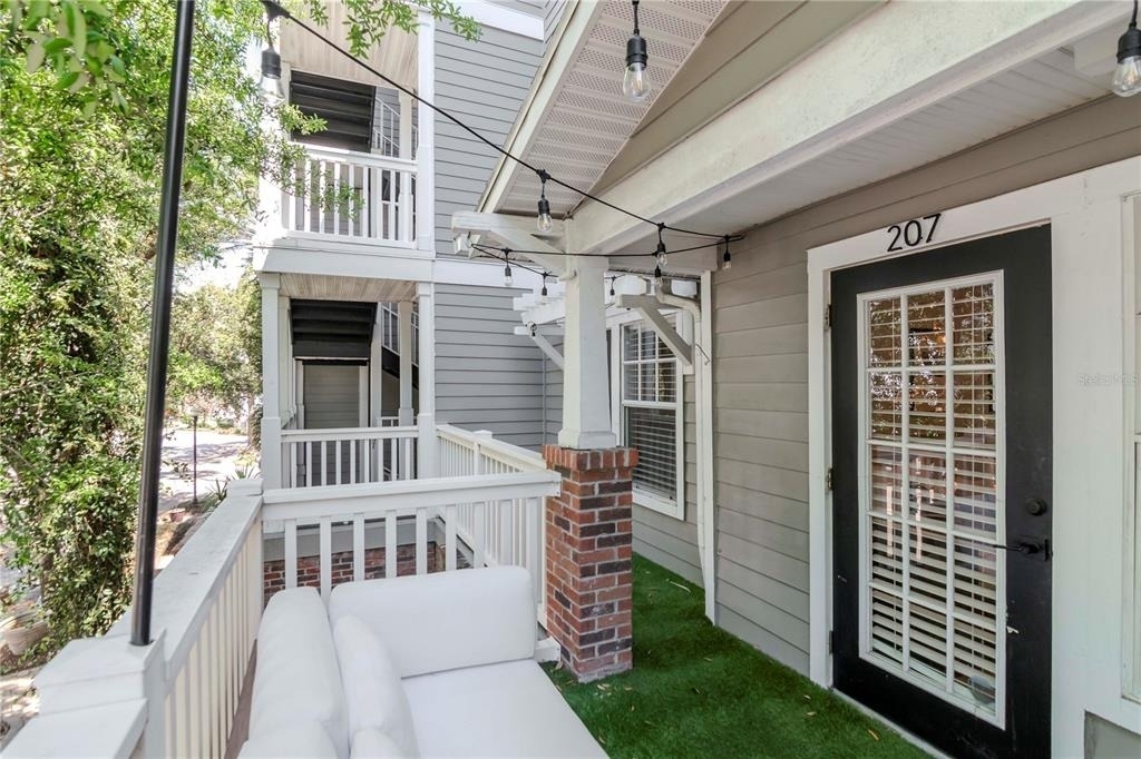 800 S Dakota Avenue - Photo 1