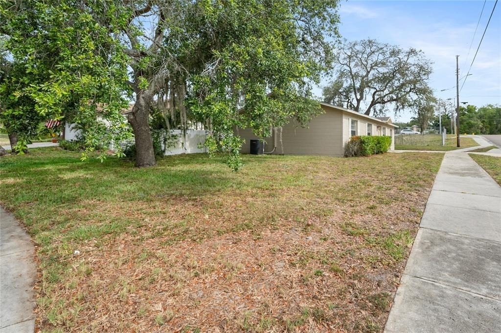 1221 E Court Street - Photo 35
