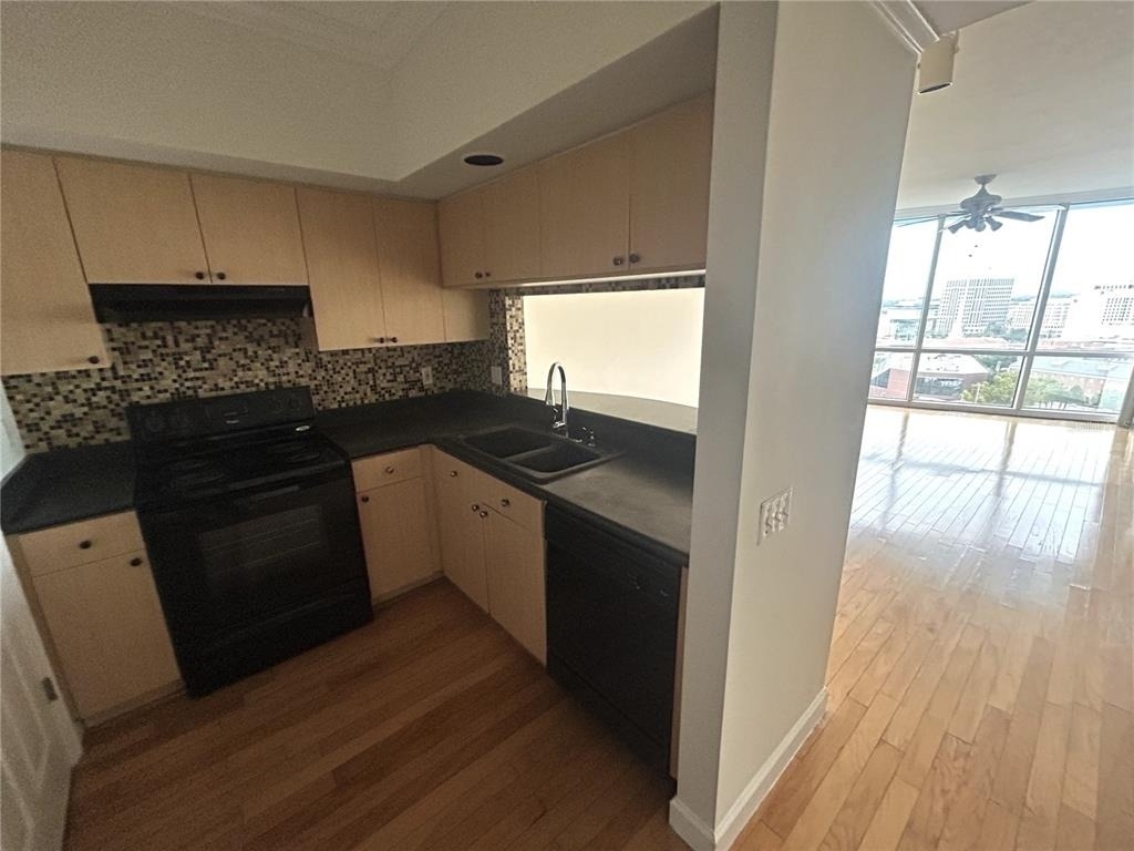 322 E Central Blvd - Photo 8