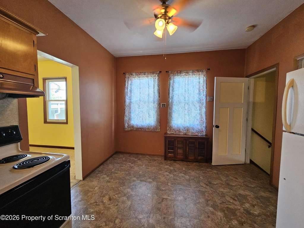 132 Smith Street - Photo 4