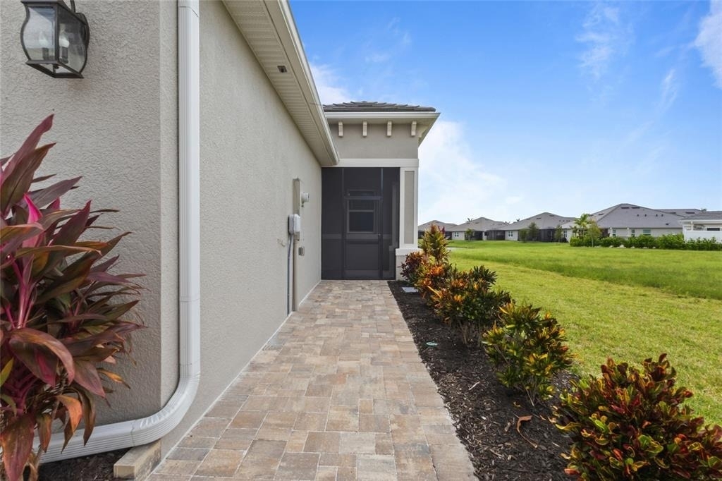4216 Golden Creek Terrace - Photo 2
