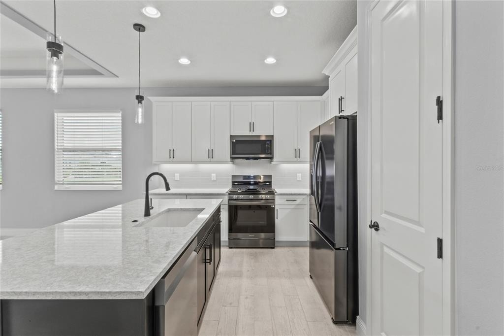 4216 Golden Creek Terrace - Photo 5